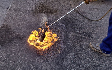 Wool flat roofing repairs