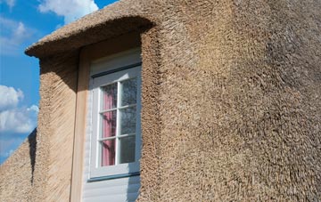 Wool thatch roof disadvantages